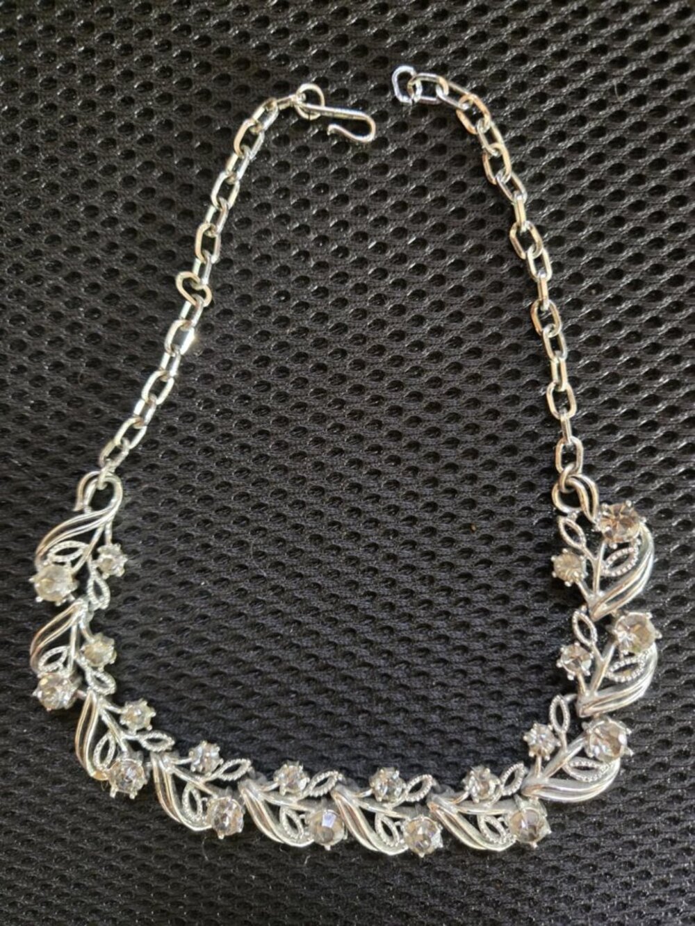 Vintage Coro Floral Pattern Choker Necklace